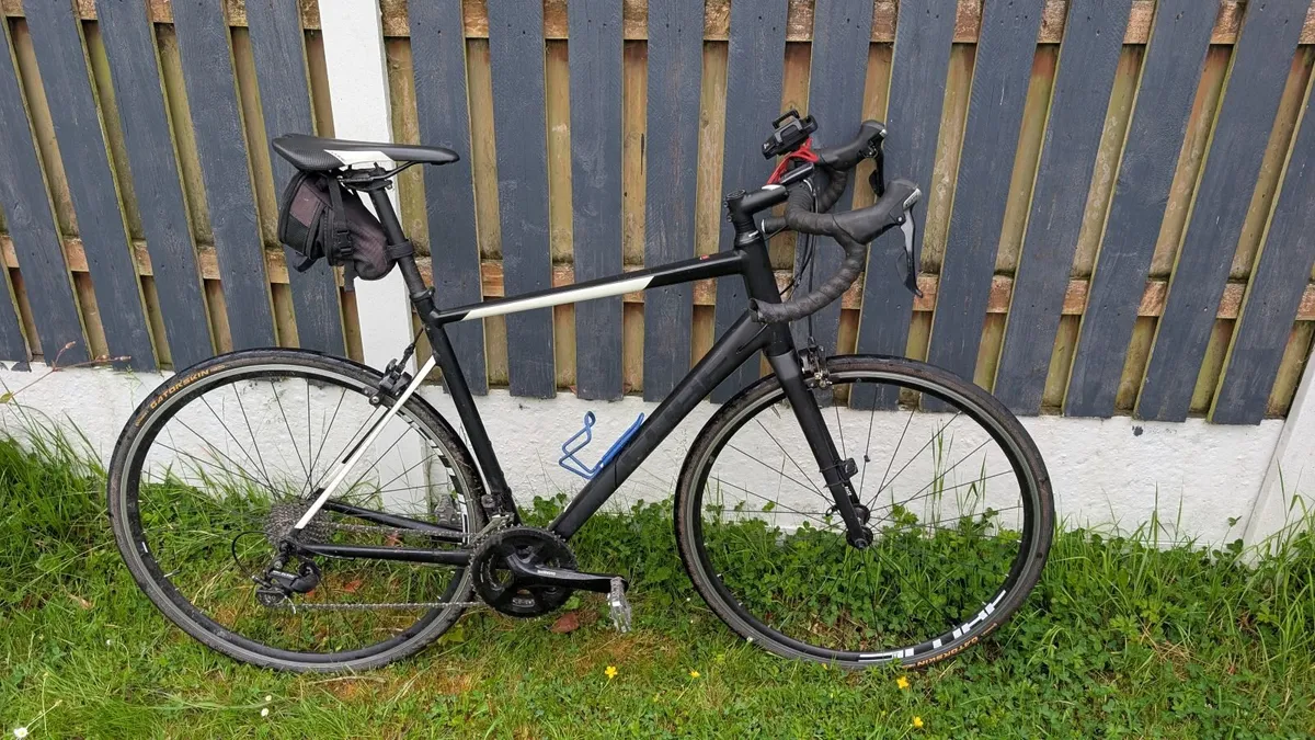 Cube Attain SL Mens Road Bike 58cm -Quick Sale - Image 2