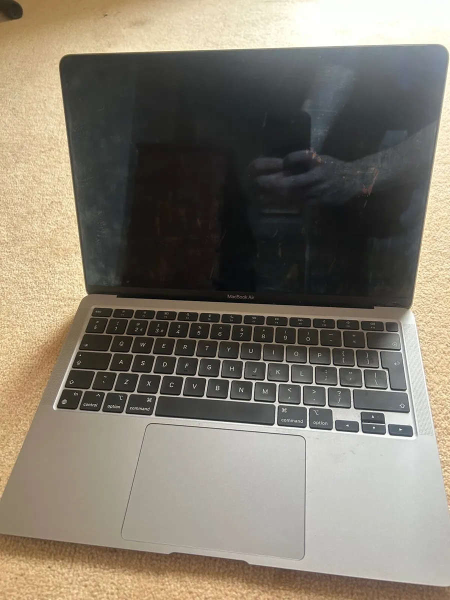 MacBook Air - Image 1