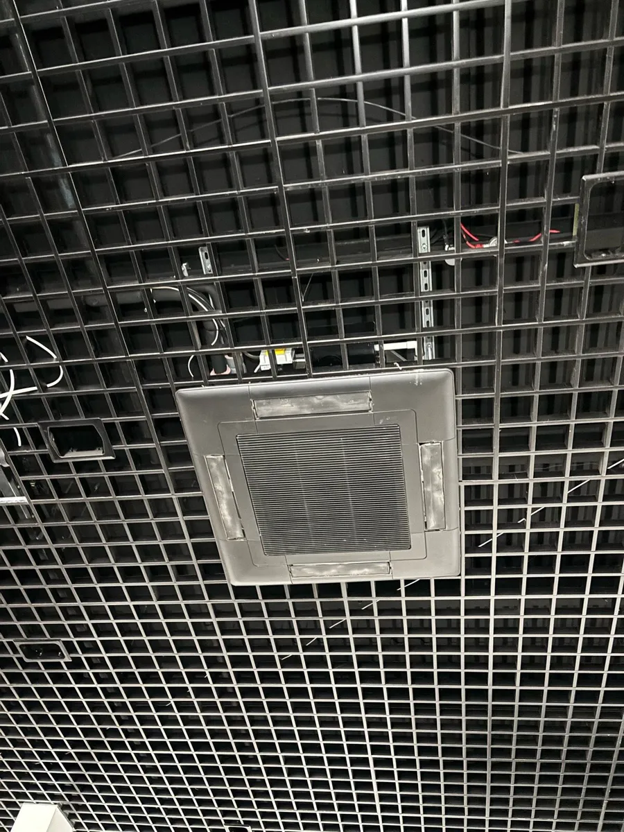 Black ceiling tiles - Image 2