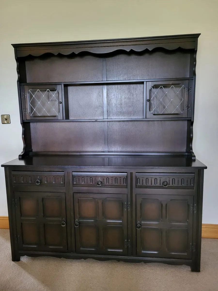 Kitchen dresser - Image 1
