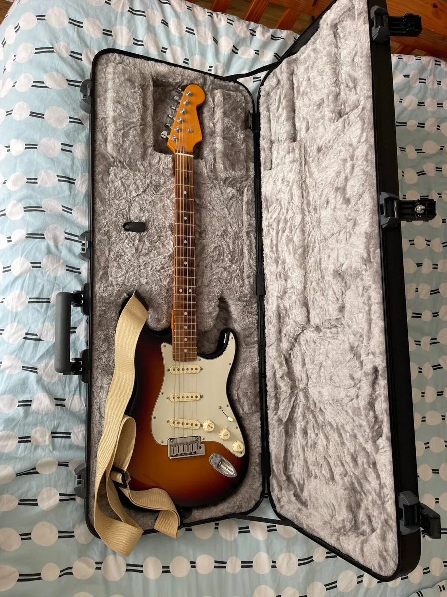 Fender American ultra Stratocaster - Image 1