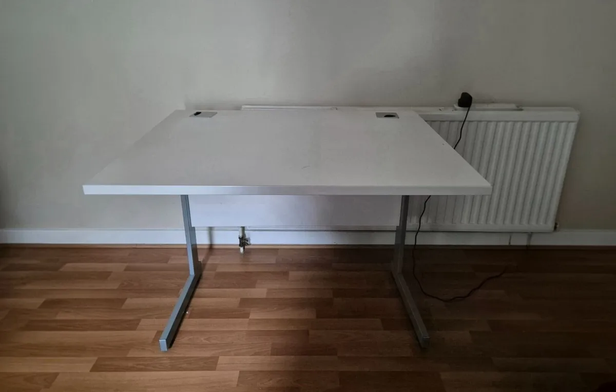 Computer Desk for Free - Image 1