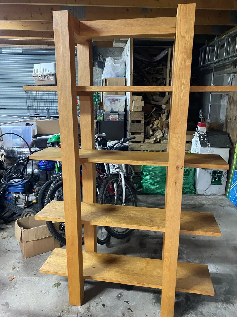 Oak bookcase - Image 1