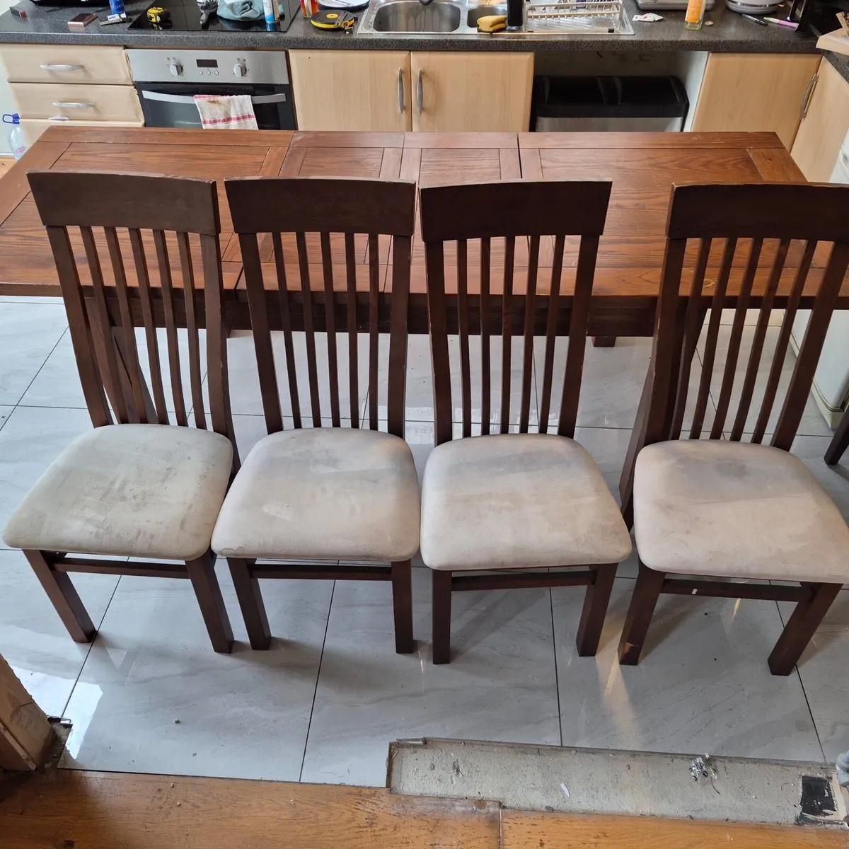 Dinning Room table & Chairs - Image 3