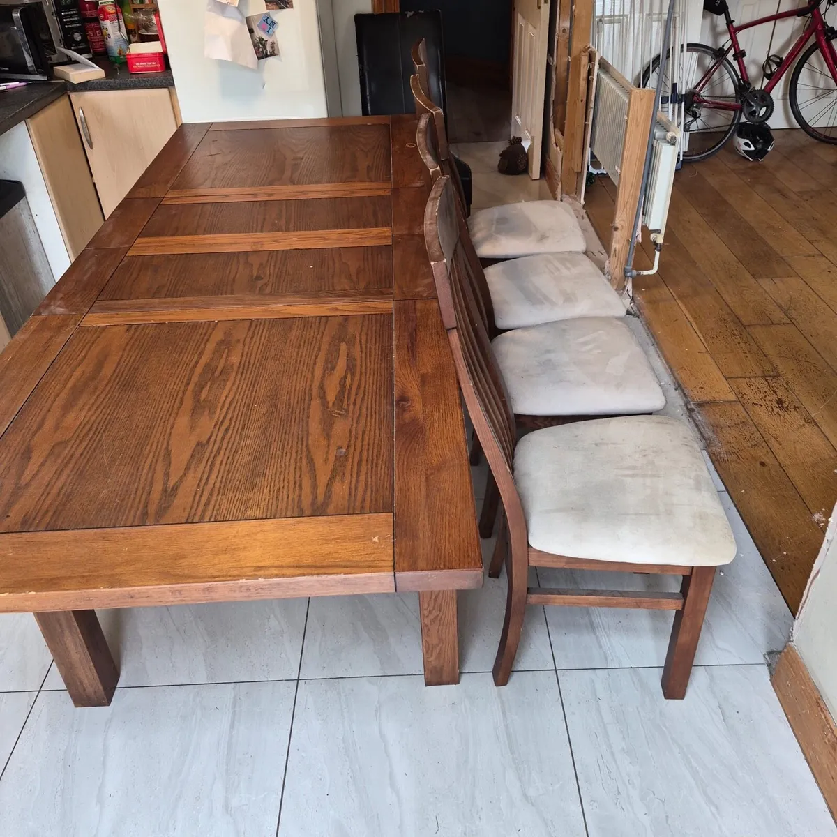 Dinning Room table & Chairs - Image 4