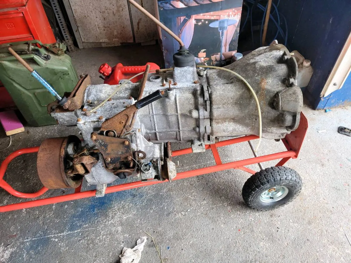 Range rover lt95 gearbox and fairey overdrive - Image 1