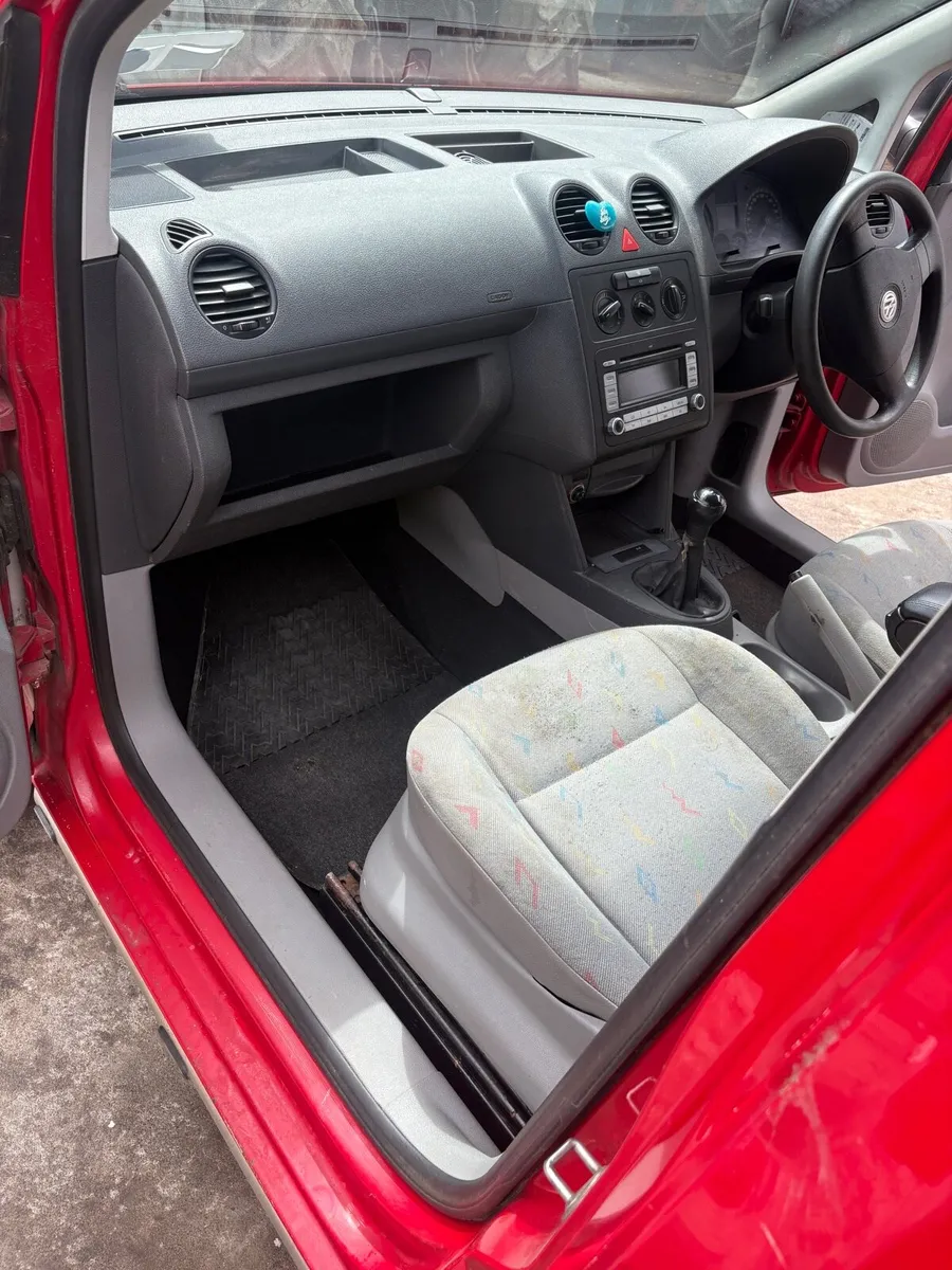 Vw caddy 1.9 - Image 4