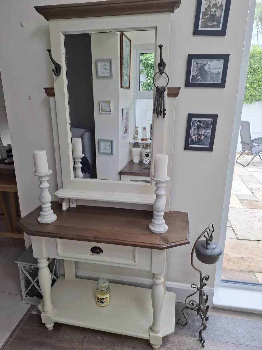 Kitchen dresser - Image 1