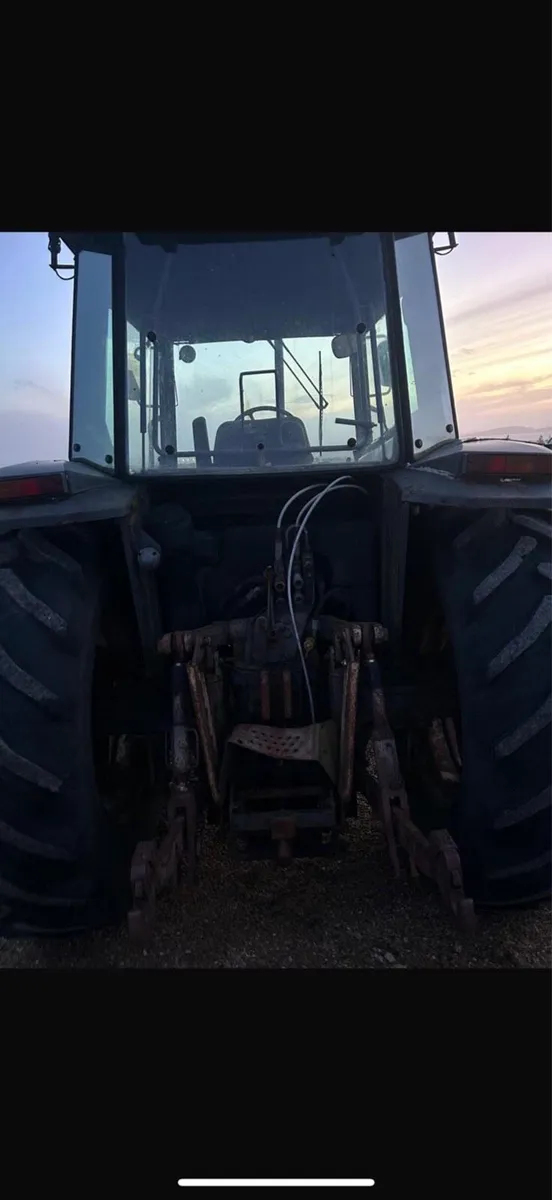 Massey 3070 - Image 4