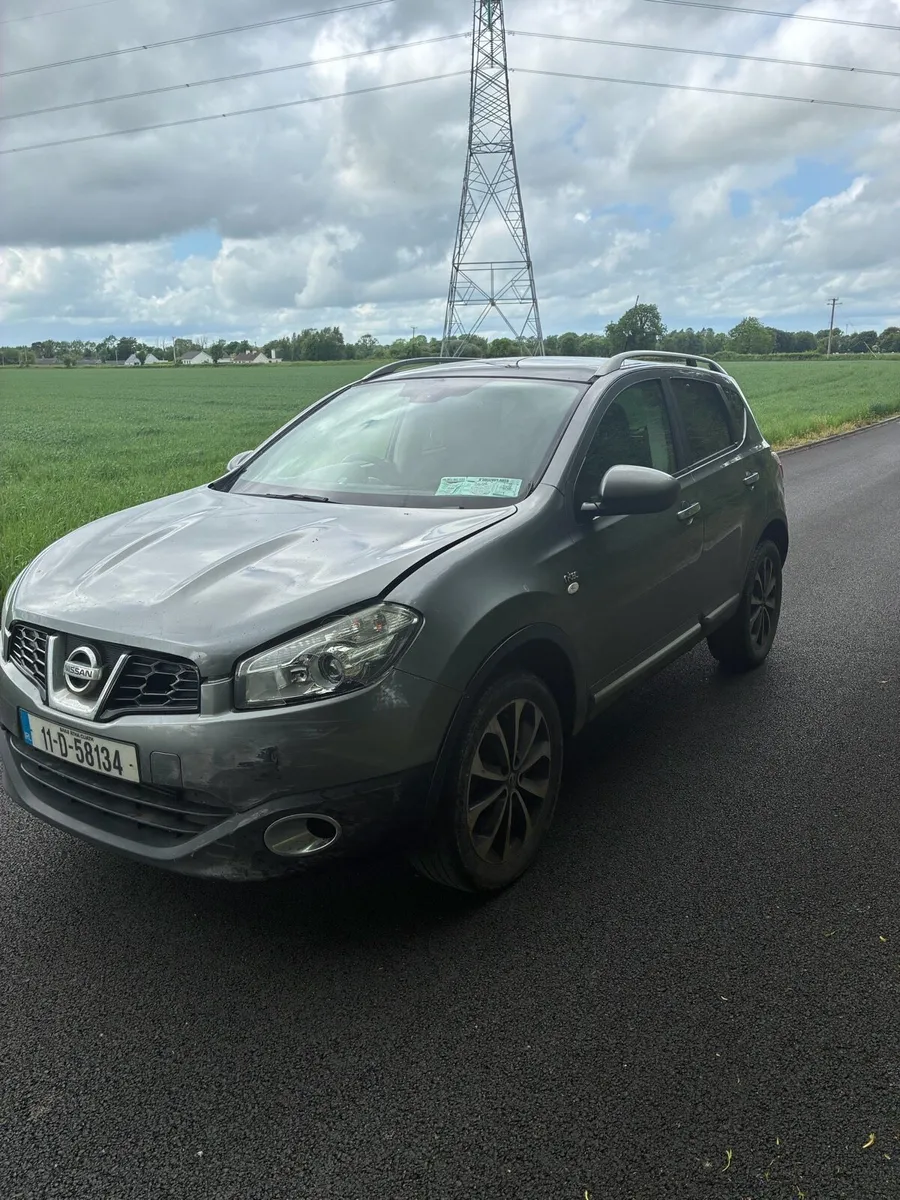 Damaged Nissan Quashai - Image 1