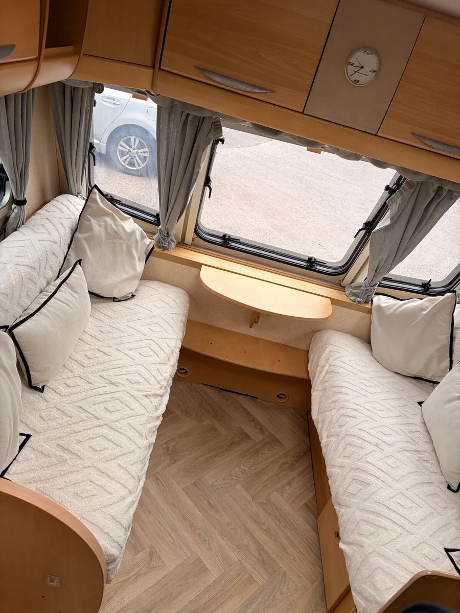 Caravan - Image 2