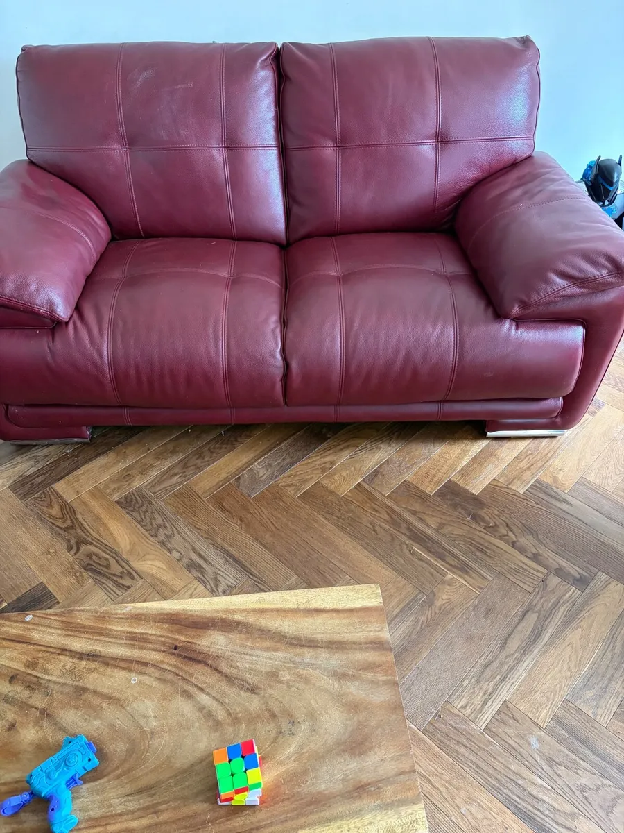 Couch - Image 2