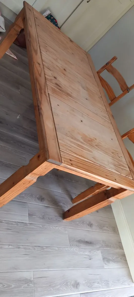 Dining table with 6 chairs - Image 3