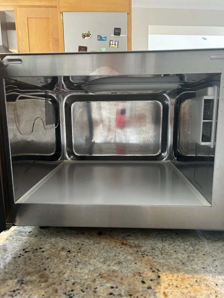 Microwave - Image 4