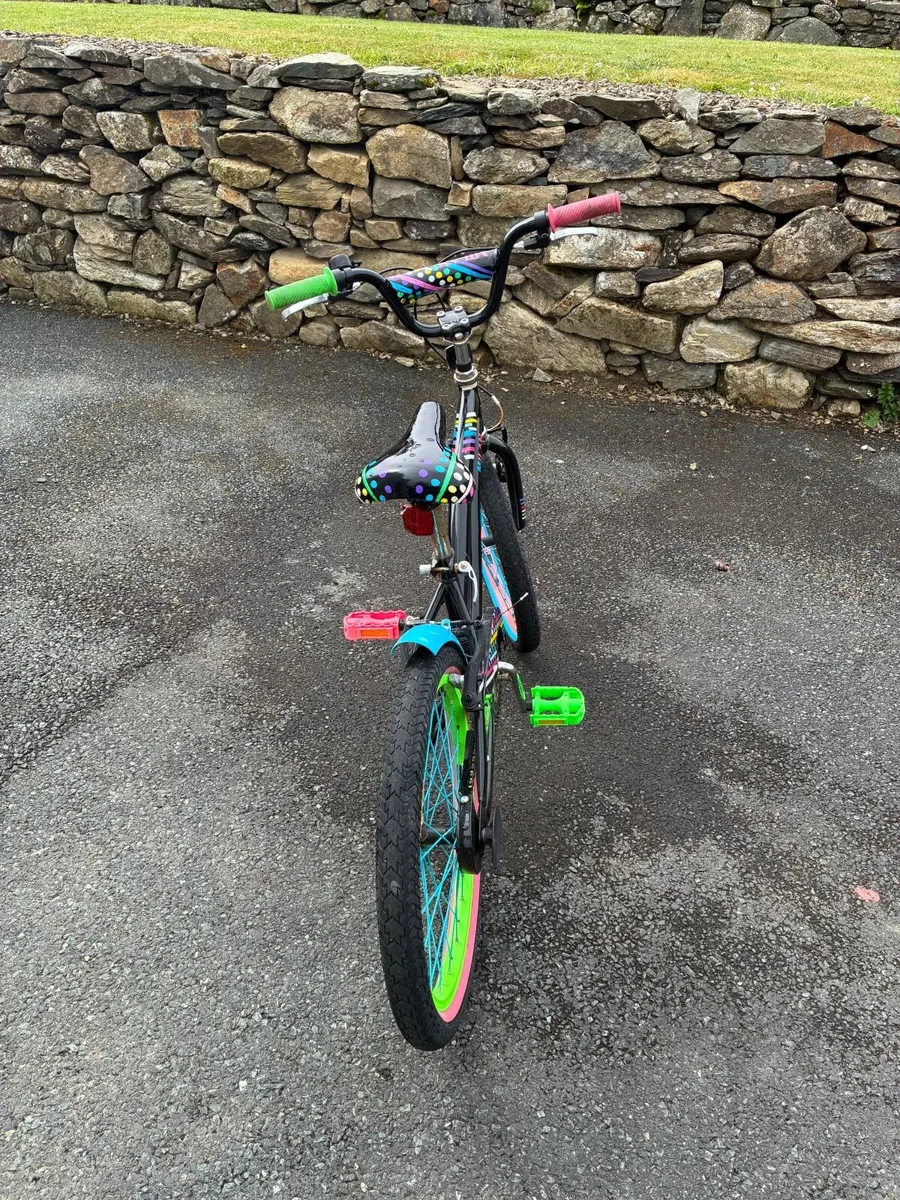 Girls bike - Image 4