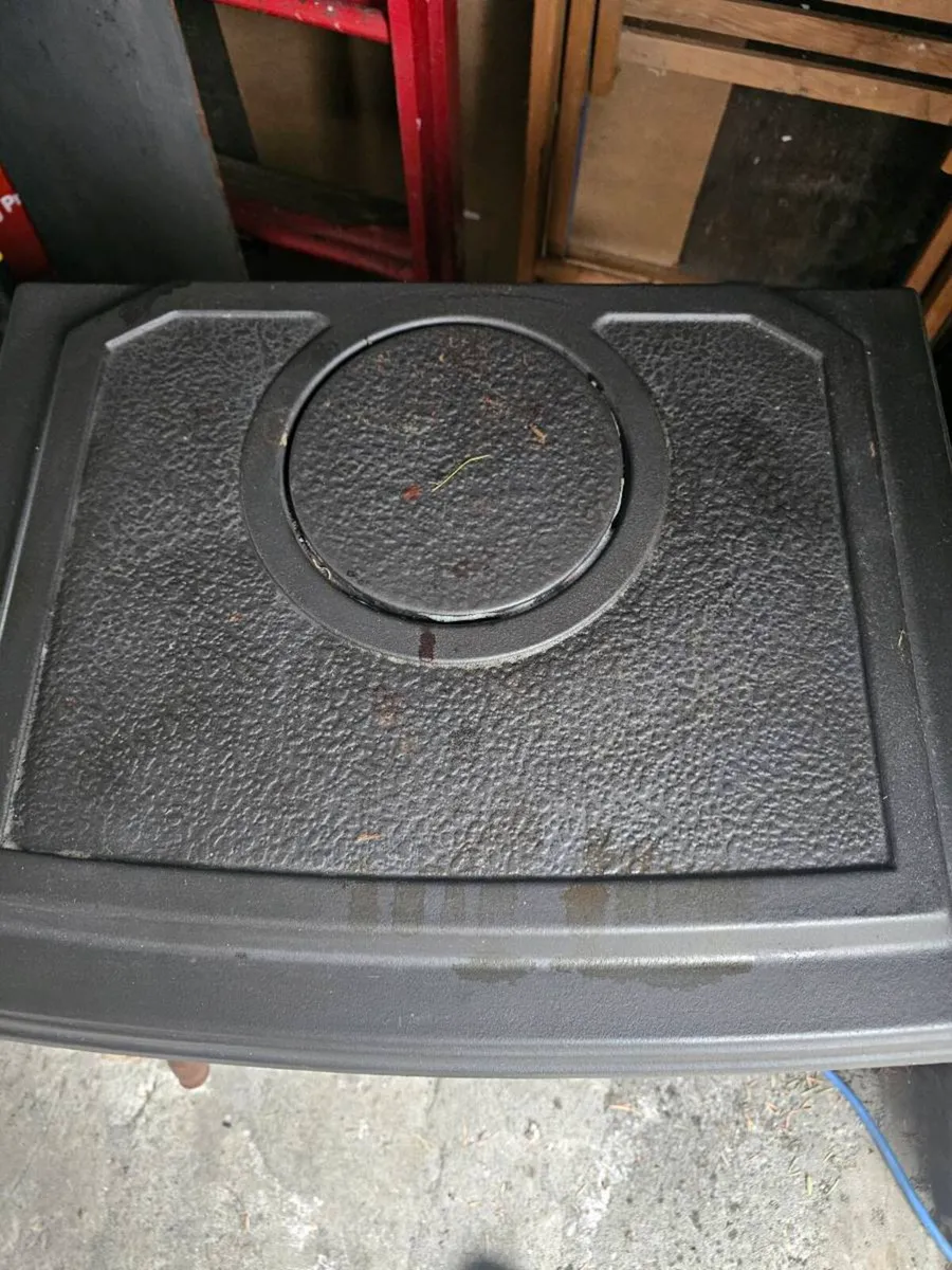 Stanley Tara Solid Fuel Stove - Image 2