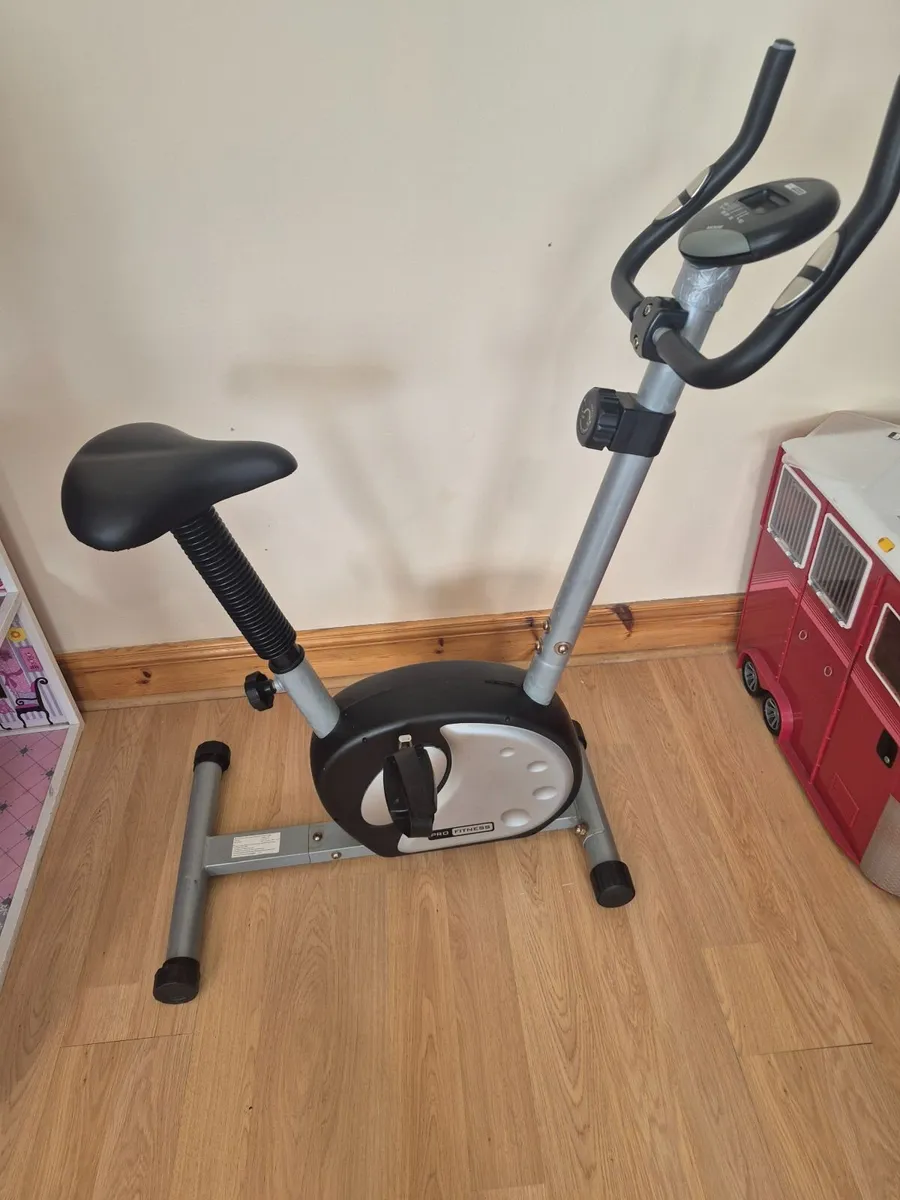 Pro-Fitness Exercise Bike - Image 1