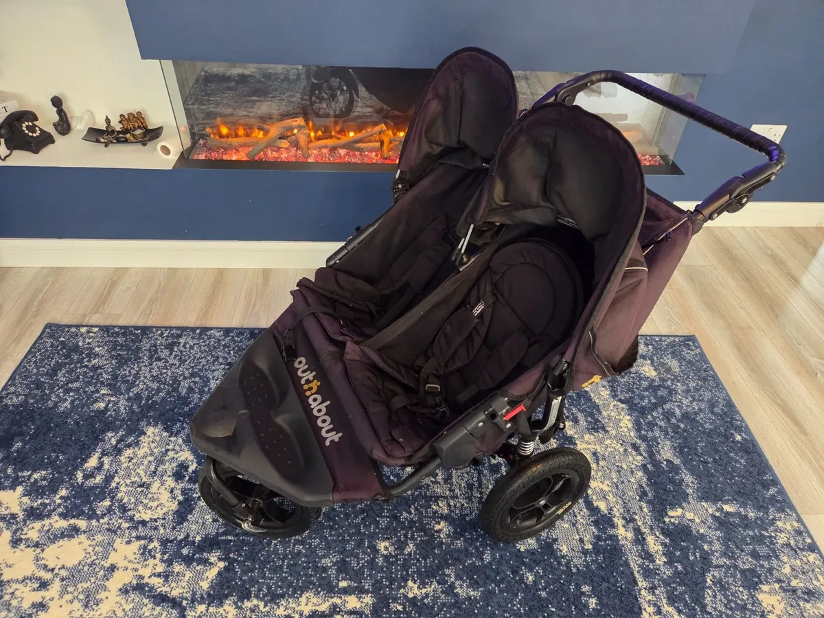 Out n about double buggy - Image 2