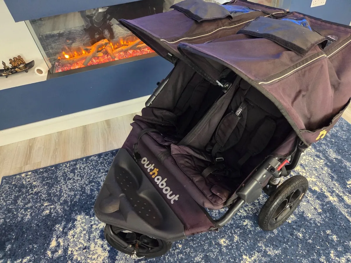 Out n about double buggy - Image 4