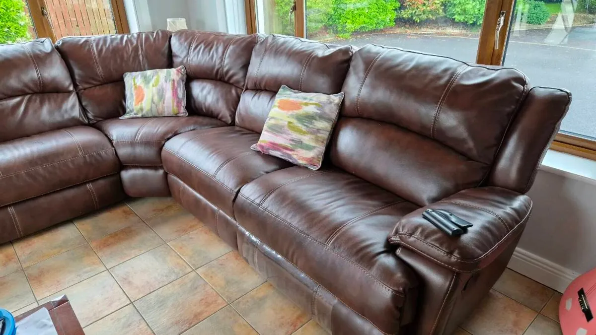 Corner Couch - Image 3