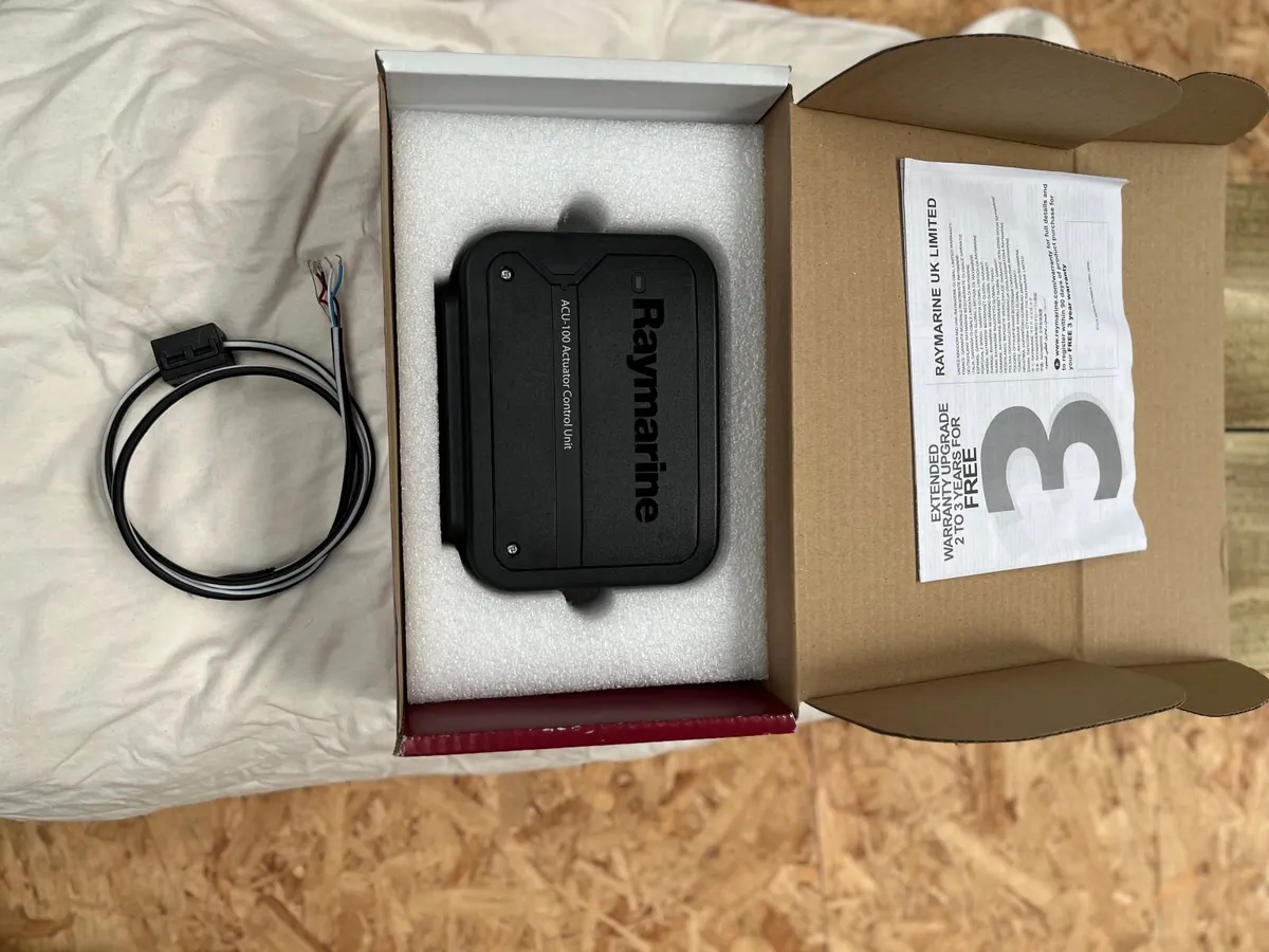 Raymarine EV-100 autopilot system tiller driv - Image 2