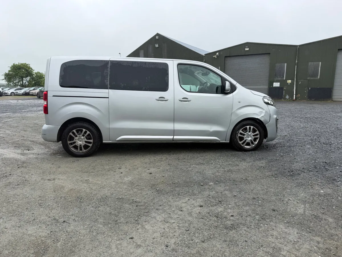 2017 Citroen space tourer 9 seater - Image 4