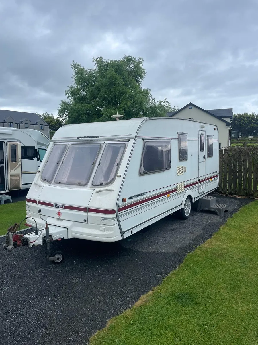 Swift 5/6 berth with Remote mover & Awning - Image 3