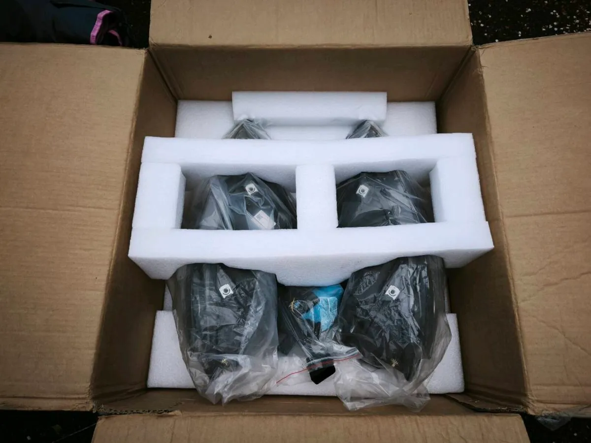 VW Polo headlight - Image 4