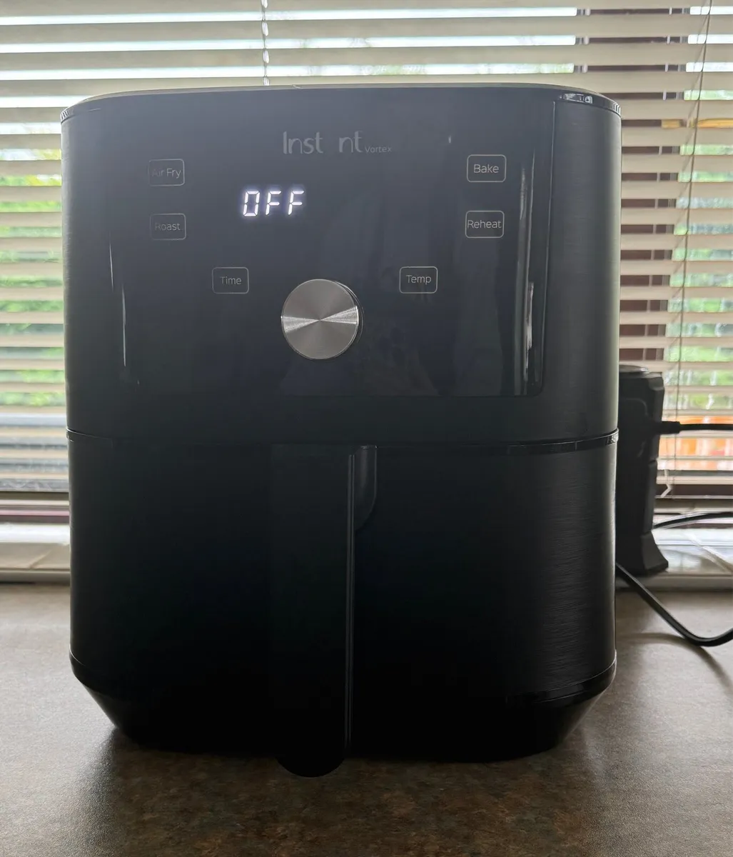 Instant Vortex Airfryer - Image 2