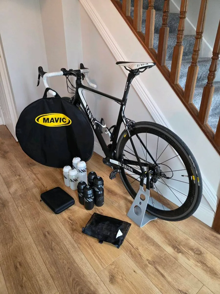 Canyon Aeroad CF 8.0 SL - Image 1