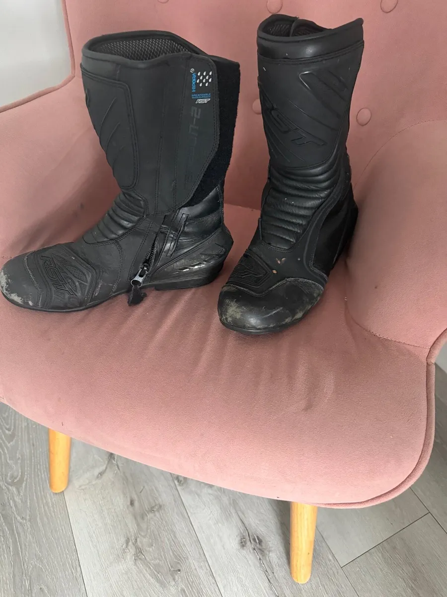 Motorcycle leathers and full set up - Image 4