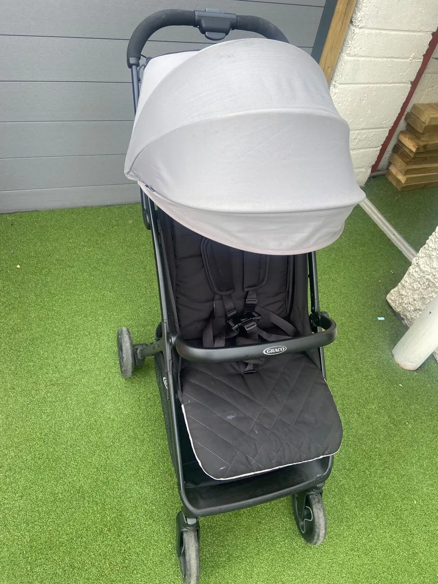 Travel Stroller - Image 2