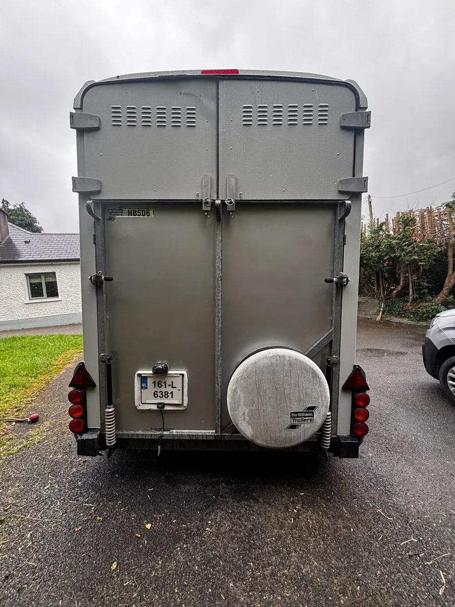 506 horsebox - Image 3