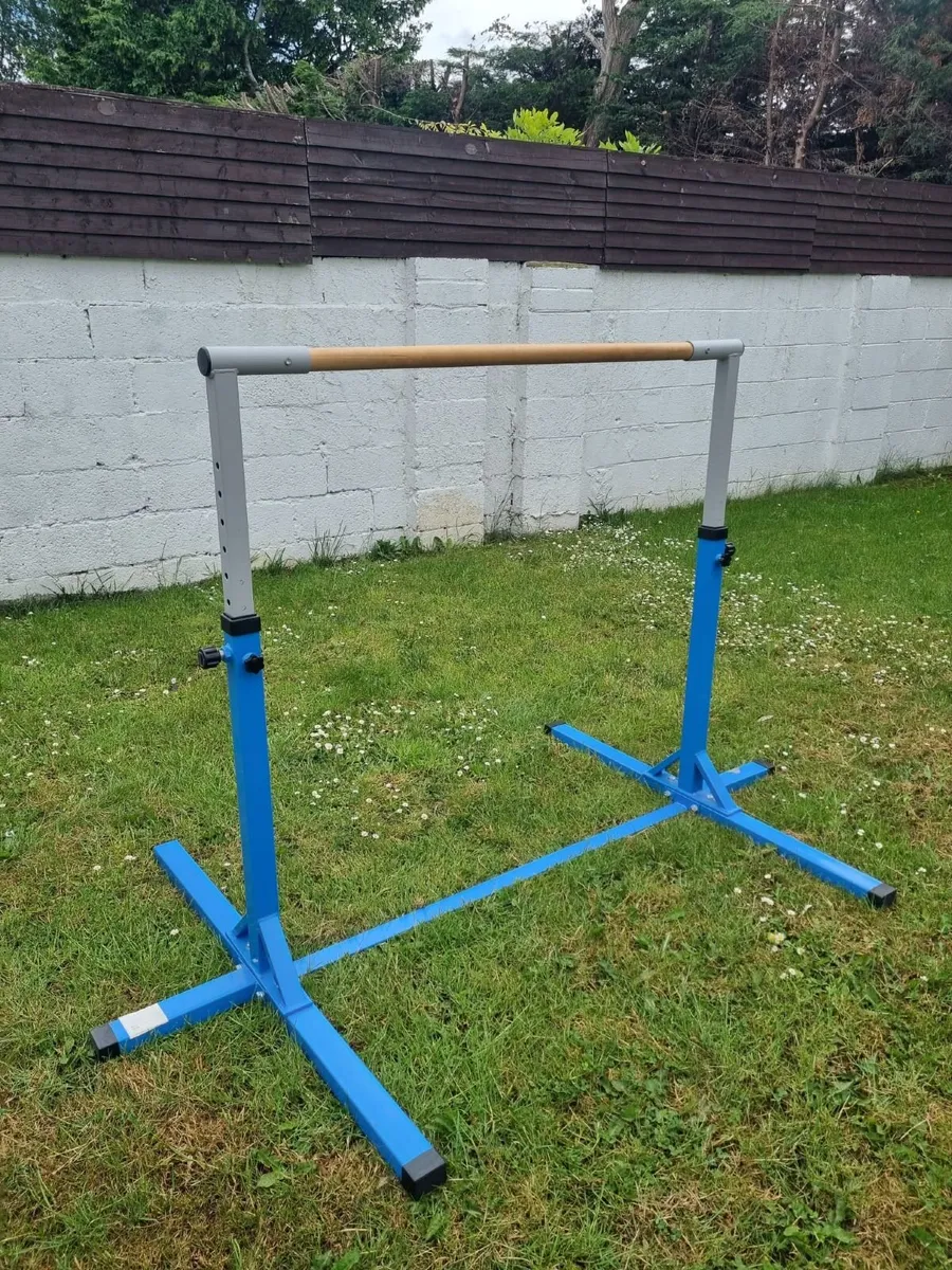Gymnastics bar - Image 2