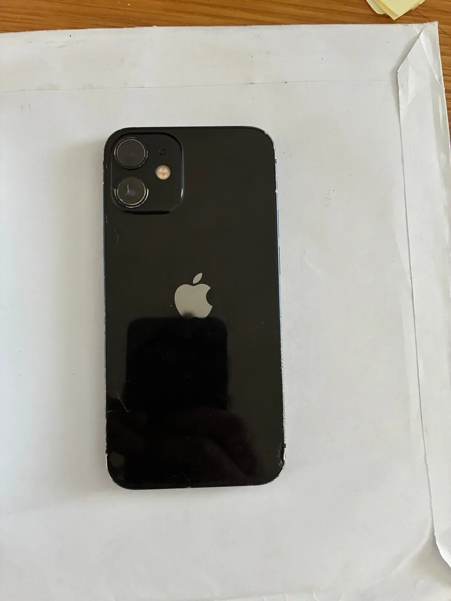 iPhone 12 mini - Image 3