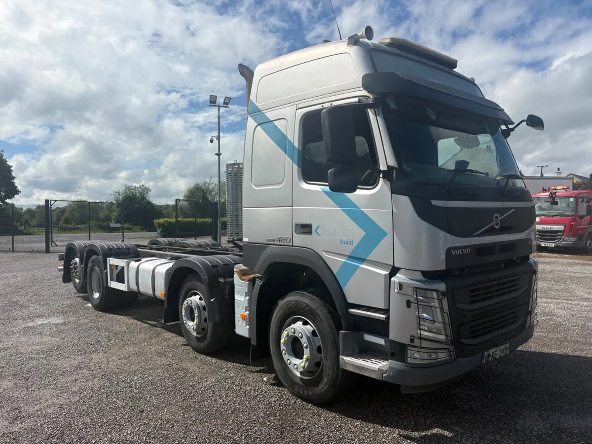 2018 Volvo FM 420 8x2 Chassis cab - Image 2