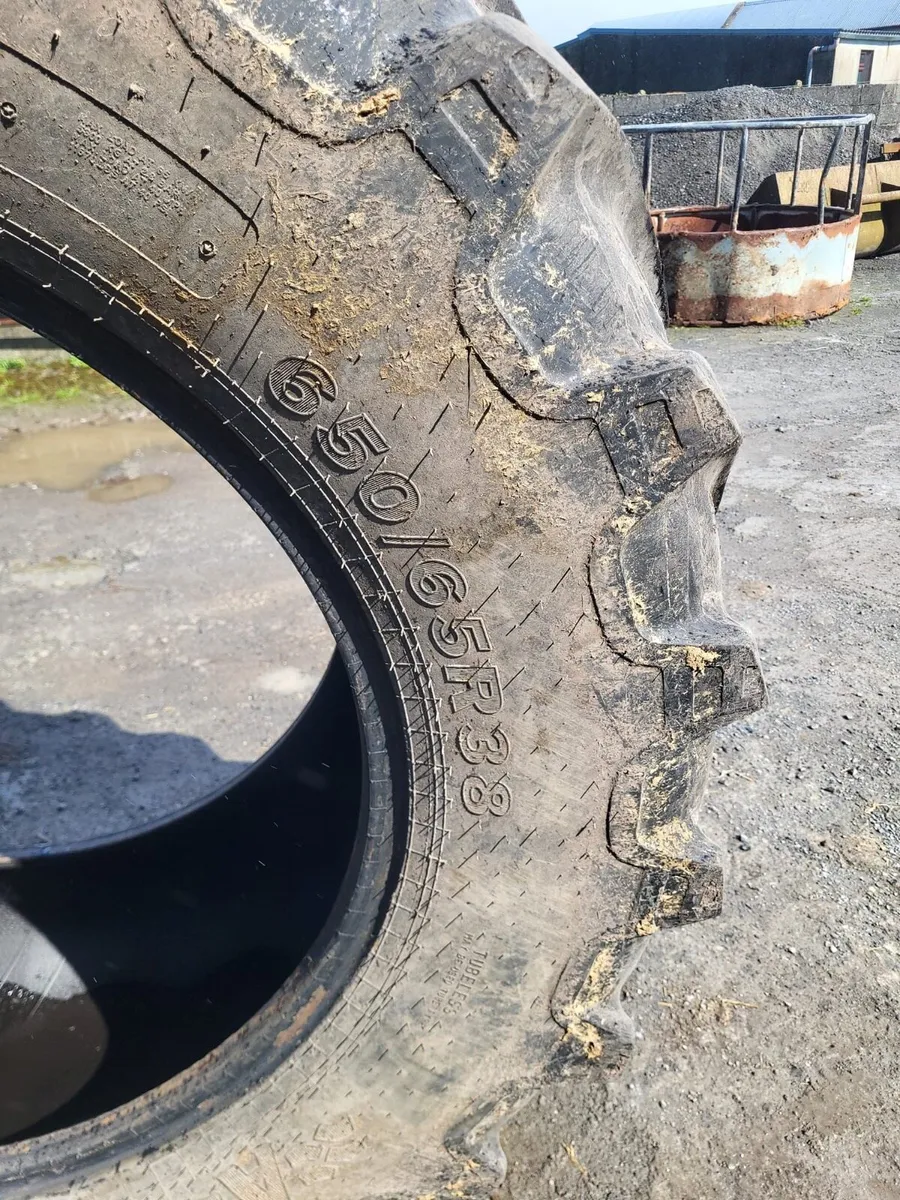 650/65 38 Tyre - Image 2