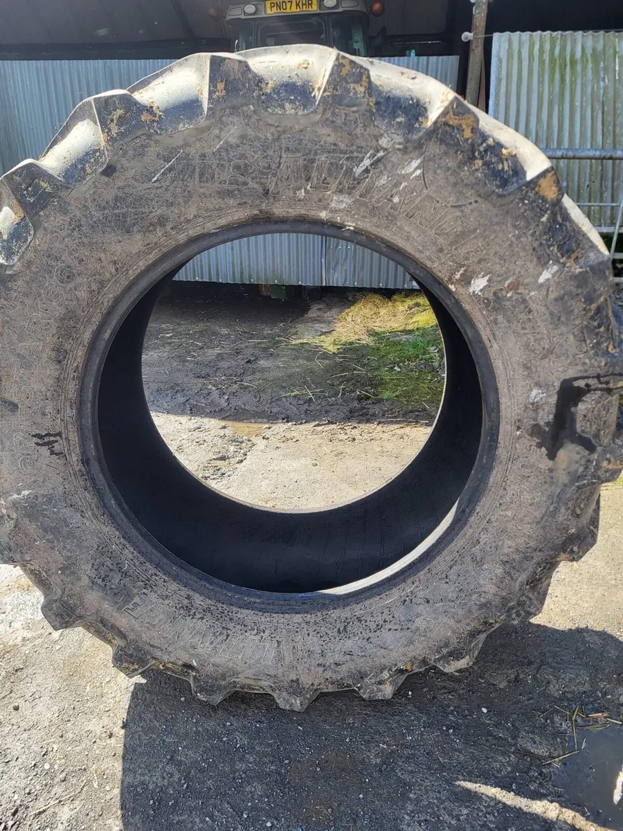 650/65 38 Tyre - Image 3