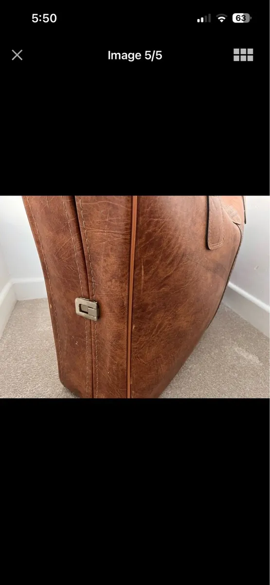 Vintage Constellation suitcase - Image 3