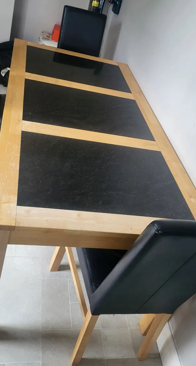 Kitchen table & chairs - Image 2