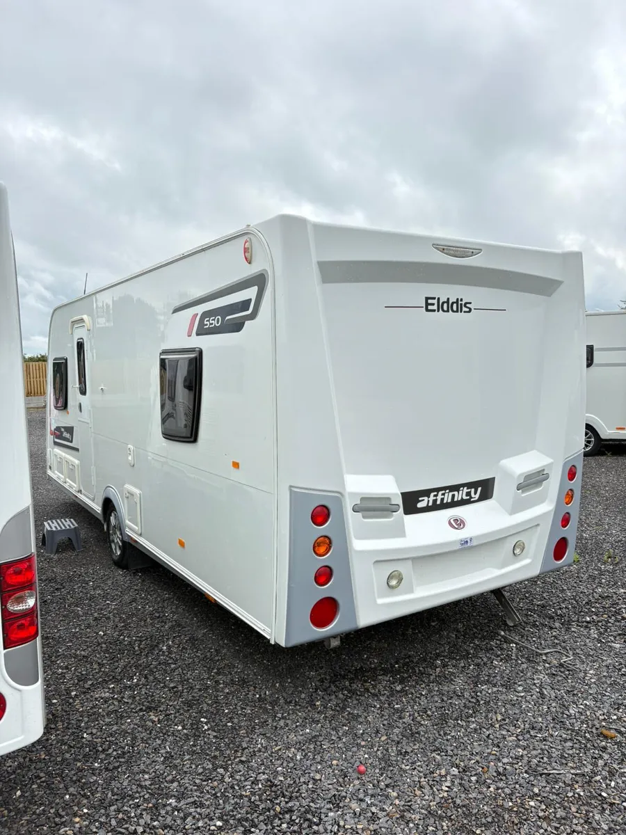 Elddis Affinity caravan 4 berth island bed - Image 3