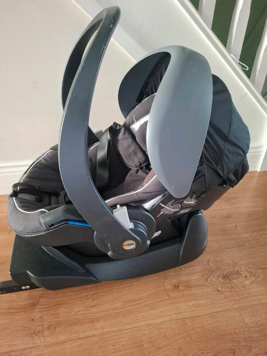 Car seat - Image 2