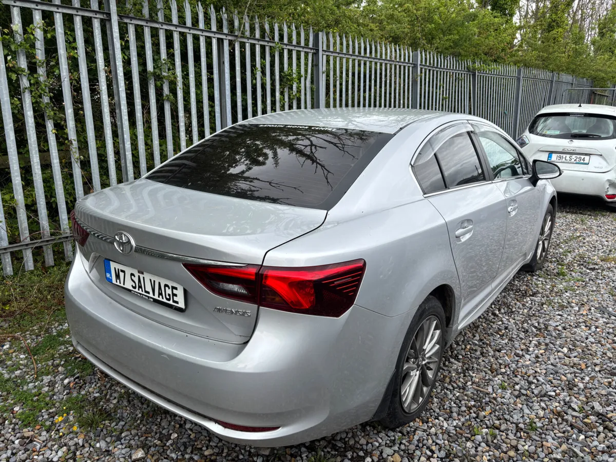 18 Avensis 2.0 d4d BE 160km Drives - Image 3