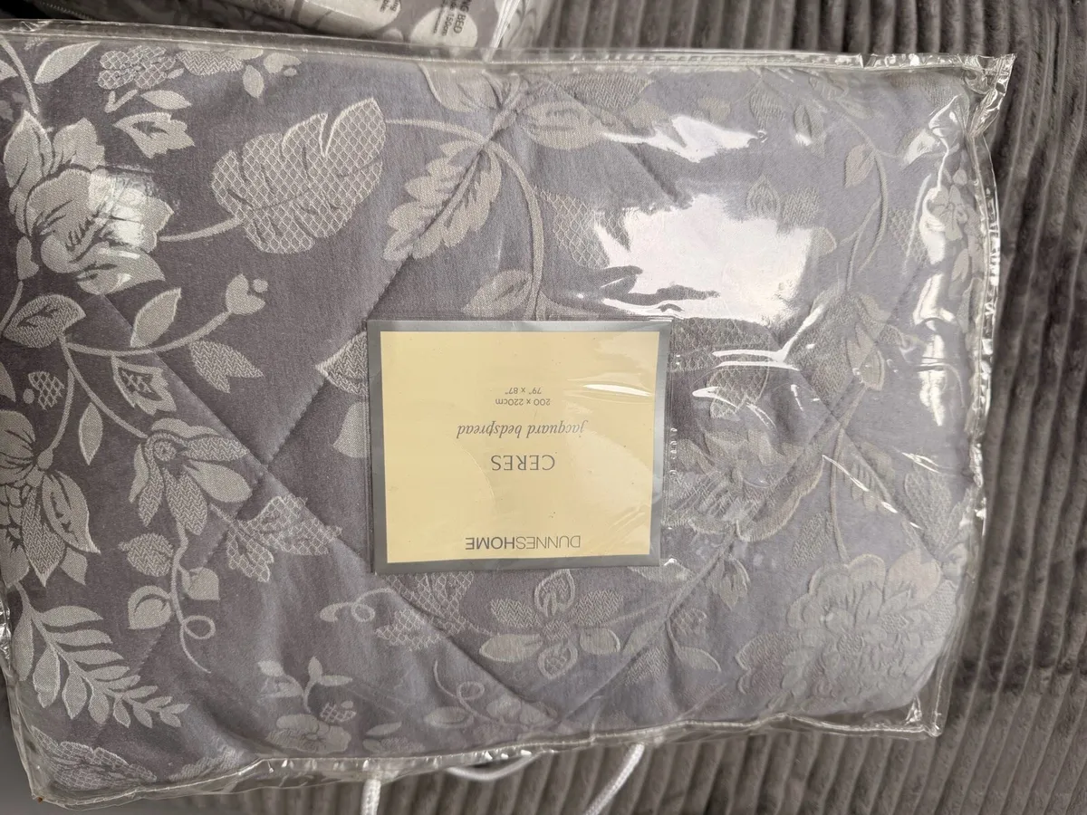Bedspread - Image 2
