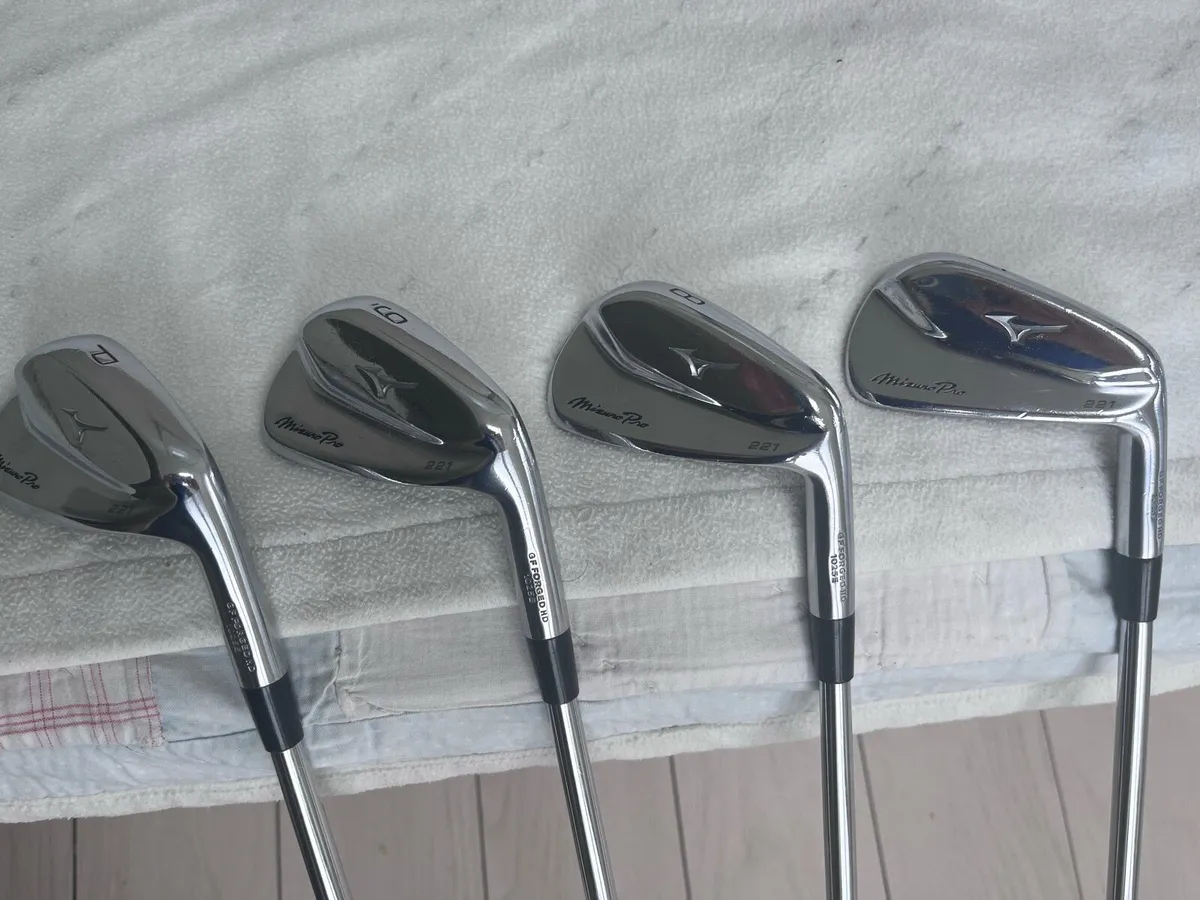 Mizuno Pro 221 Irons - Image 3