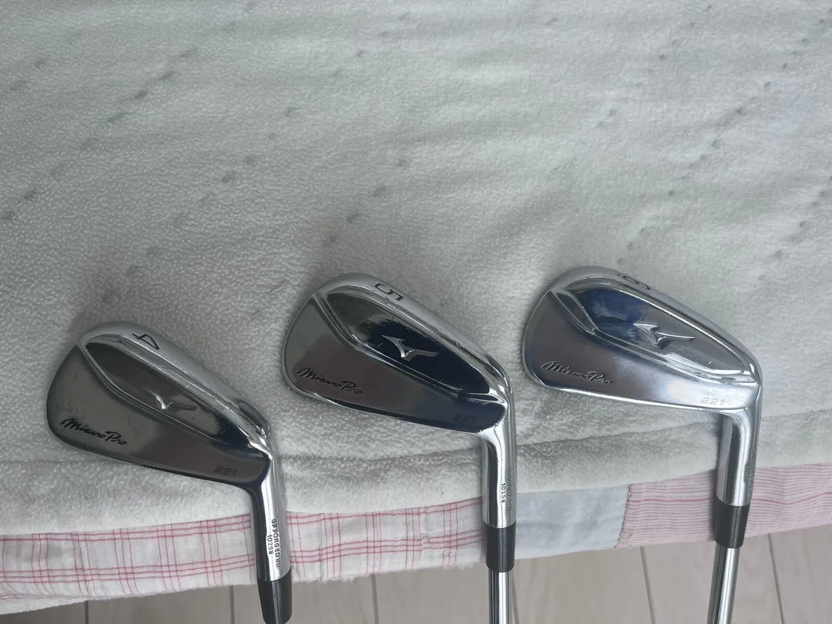 Mizuno Pro 221 Irons - Image 4