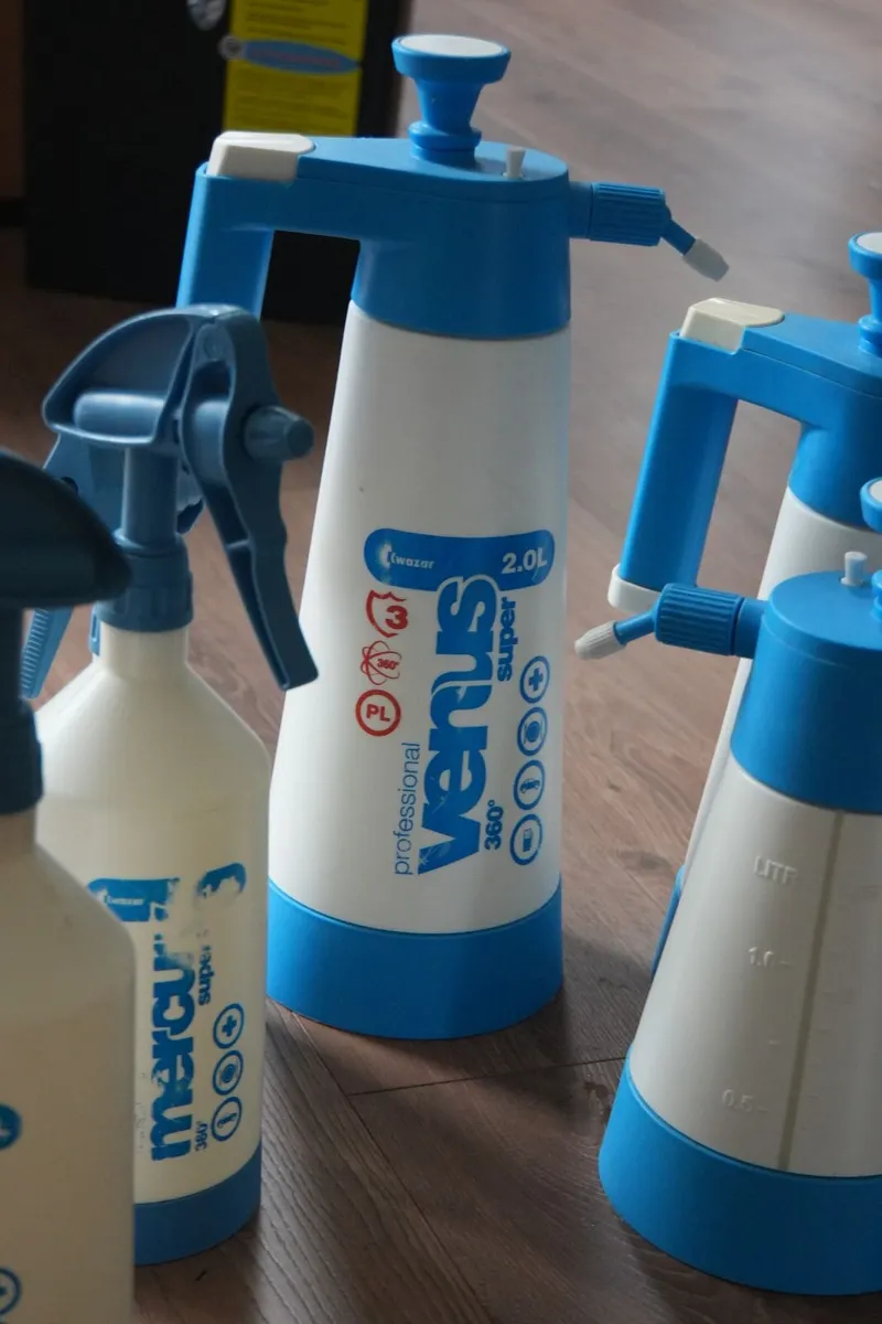 Kwazar Pressure Sprayers set - Image 2