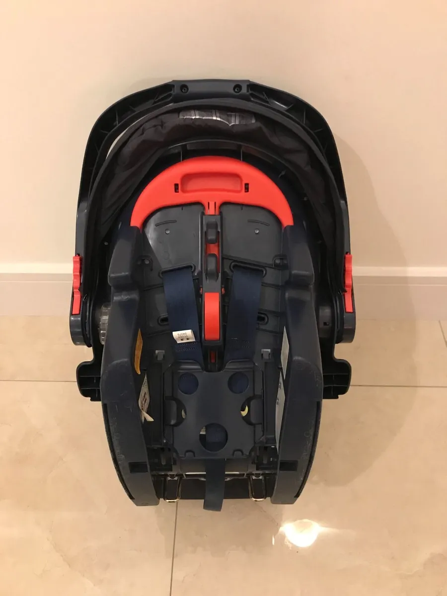 Mothercare Car Seat - Image 4