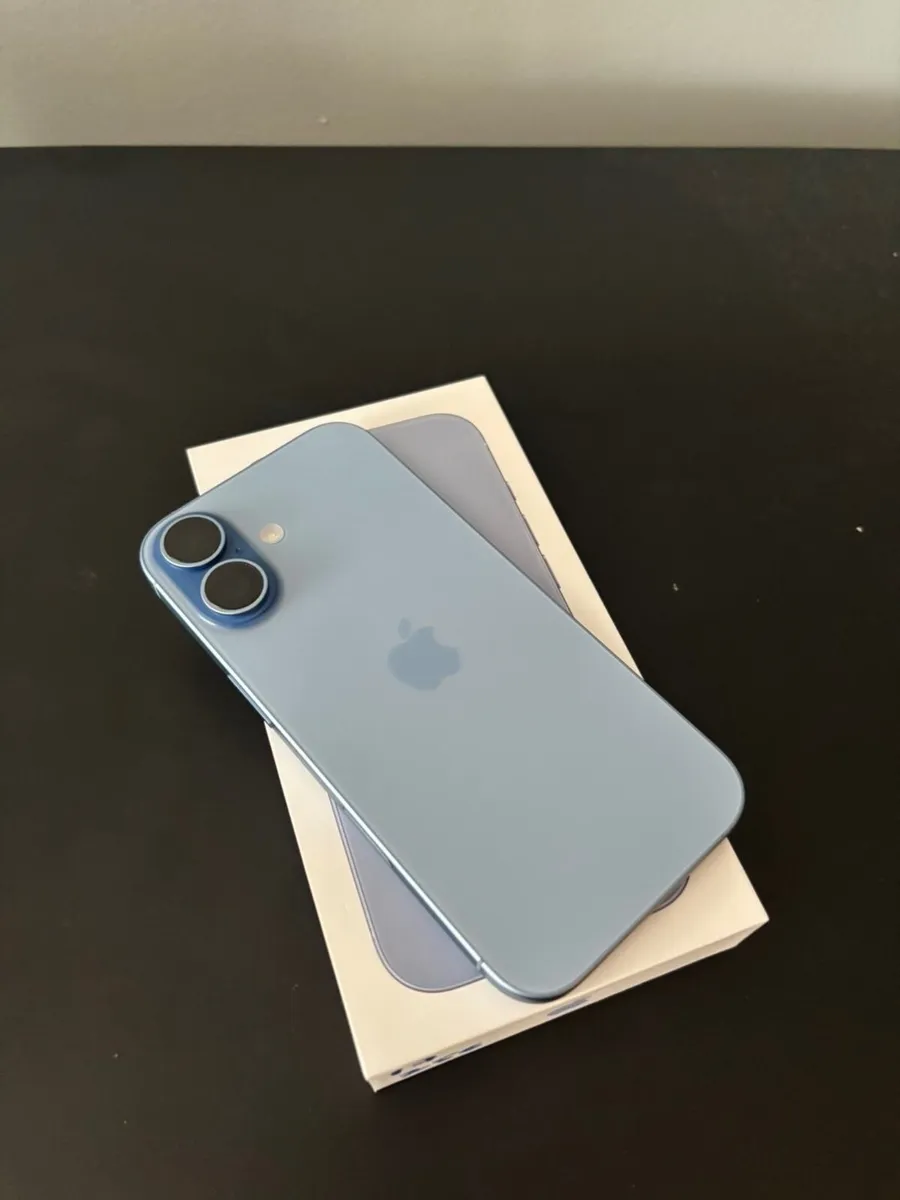 iPhone 17 brand new - Image 1