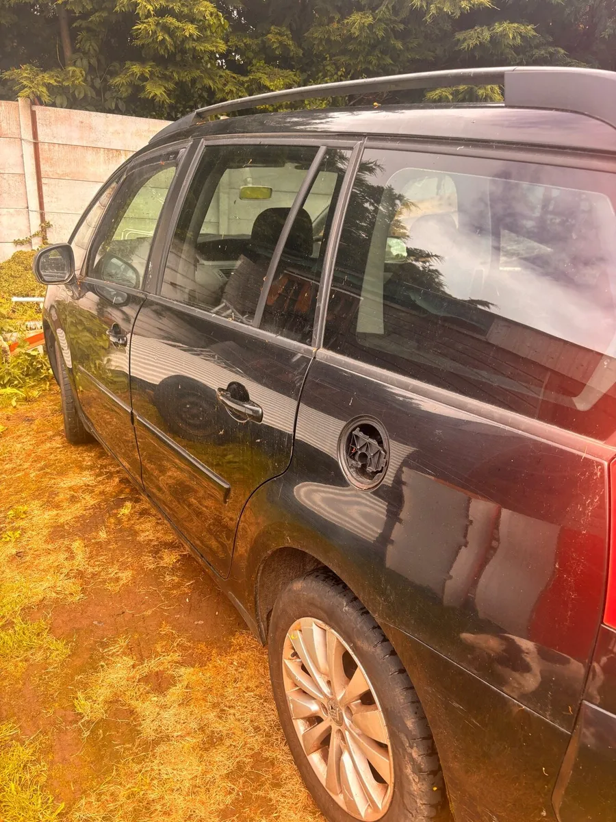 Citroen C4 for parts - Image 2